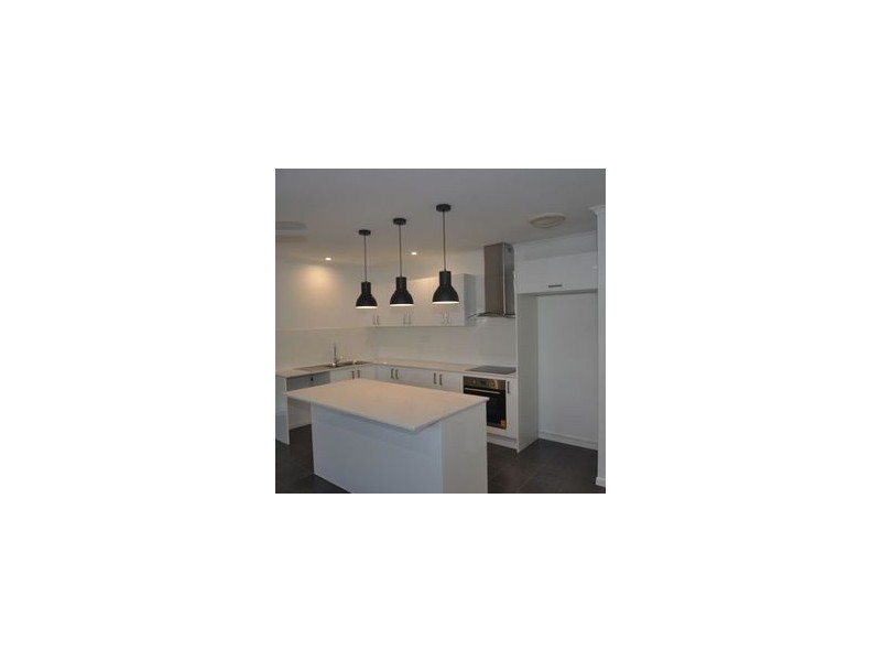 89 Wattle St, Yorkeys Knob QLD 4878