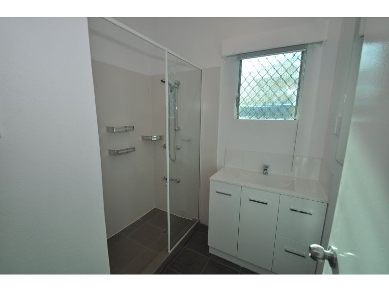 89 Wattle St, Yorkeys Knob QLD 4878