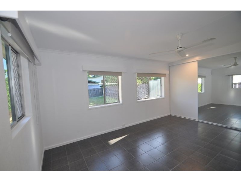 89 Wattle St, Yorkeys Knob QLD 4878