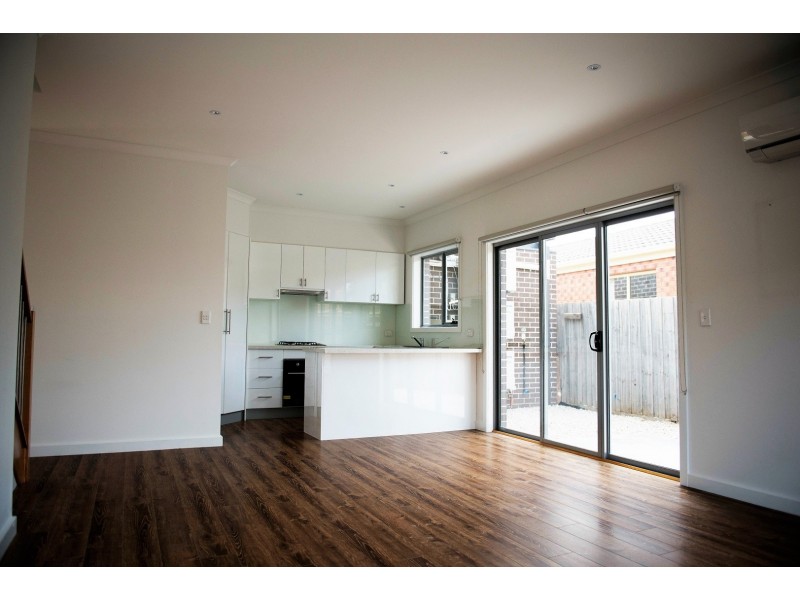 3/87 Hargreaves Crs, Braybrook VIC 3019