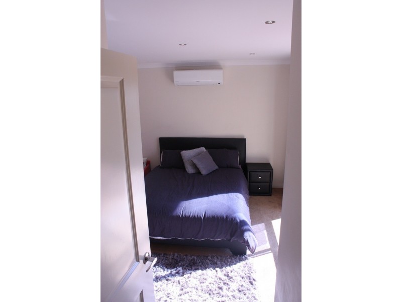 4/187 Cammillo Road, Kelmscott WA 6111