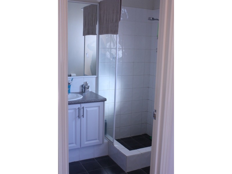 4/187 Cammillo Road, Kelmscott WA 6111