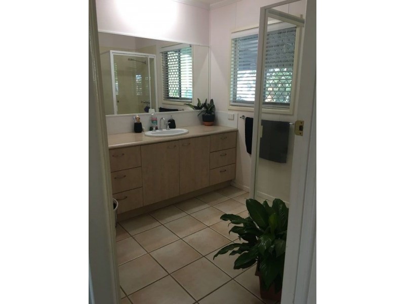 5 Gilbert st, Maroochydore QLD 4558