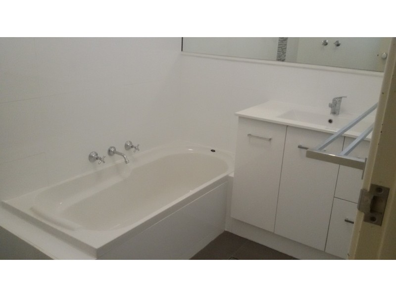 1B Newcomen Road, Stirling WA 6021