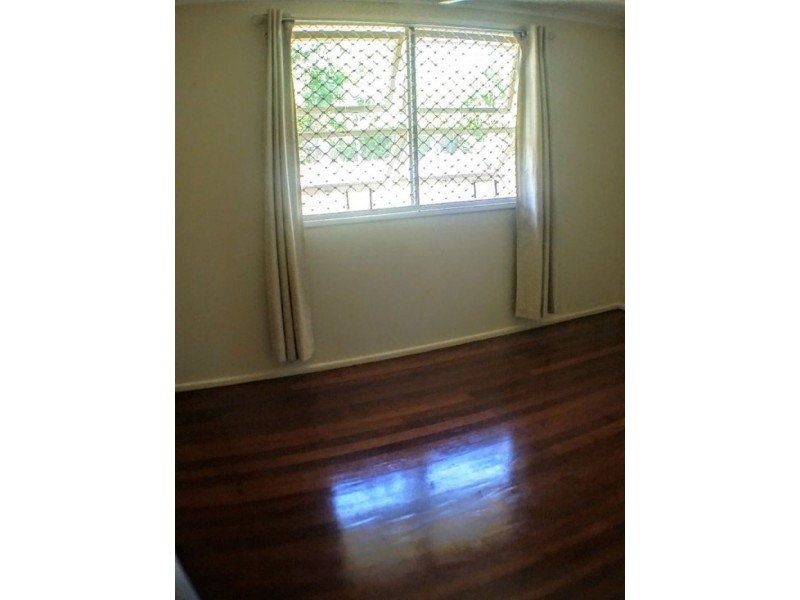 54 Harris Street, Labrador QLD 4215