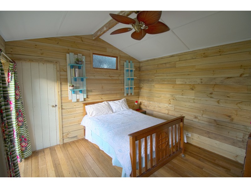 64 Douglas St, Stockton NSW 2295