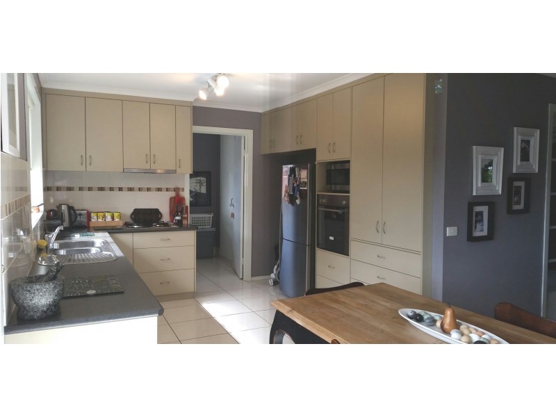 2/567 WEBB ST, Lavington NSW 2641