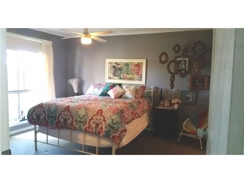 2/567 WEBB ST, Lavington NSW 2641