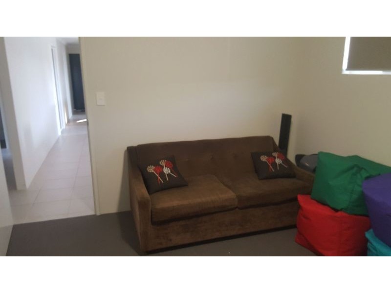 7 Nikon Road, Harrisdale WA 6112