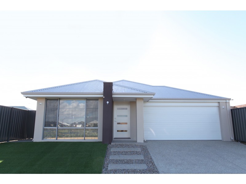 35 Barnevelder Bend, Southern River WA 6110