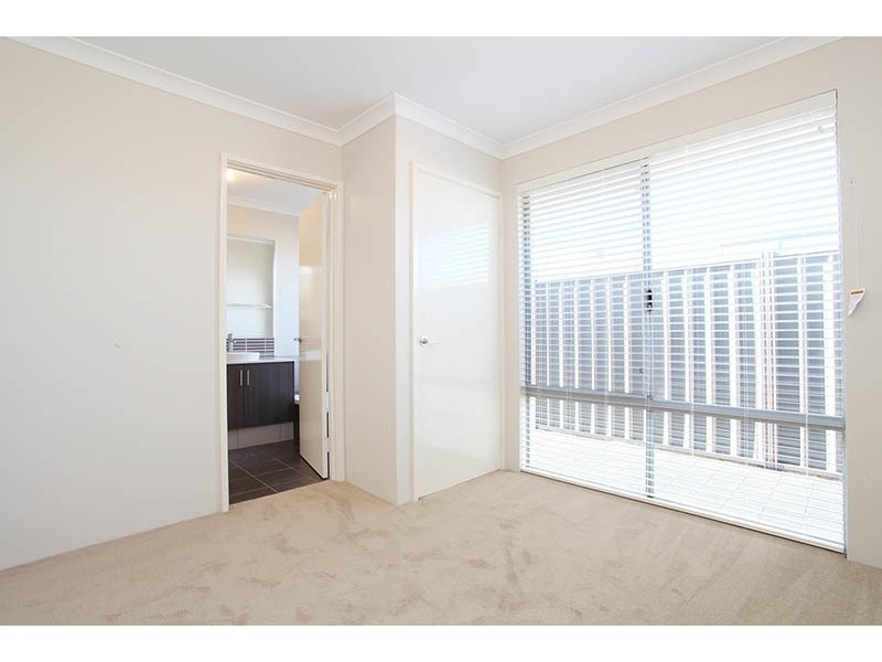 35 Barnevelder Bend, Southern River WA 6110