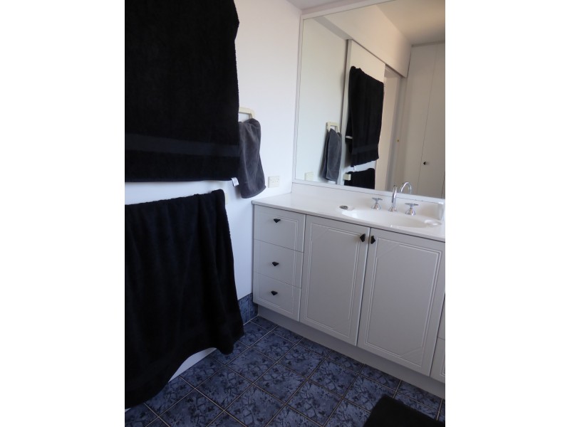 2/1 Hawkstone Street, Cottesloe WA 6011