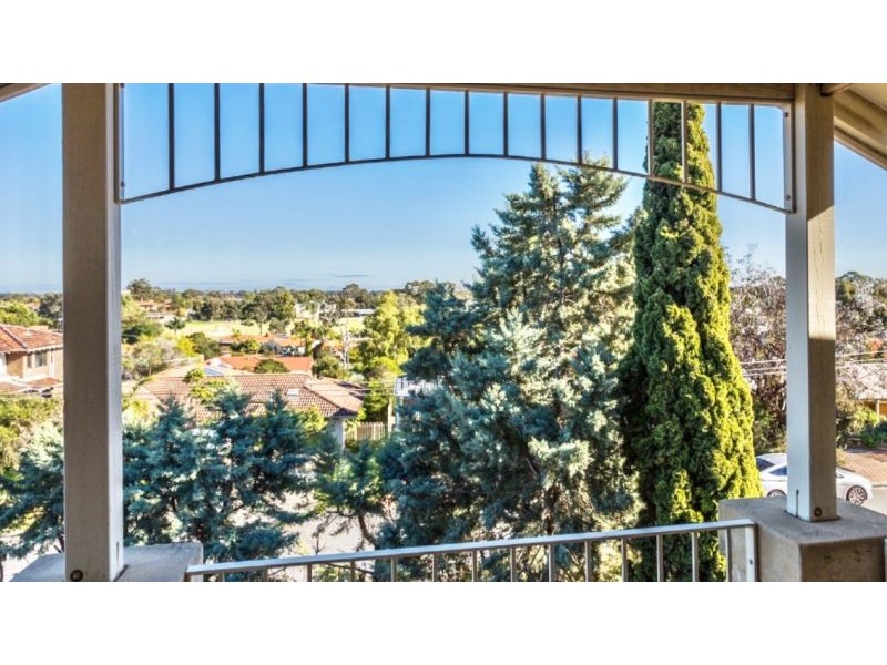 19 Hilltop Rise, Willetton WA 6155