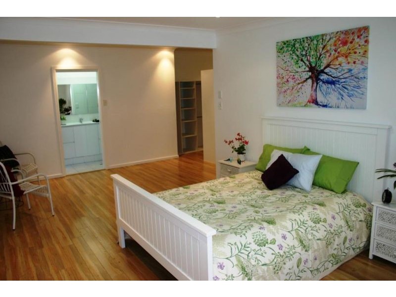 1 Opala Ave, Wyoming NSW 2250