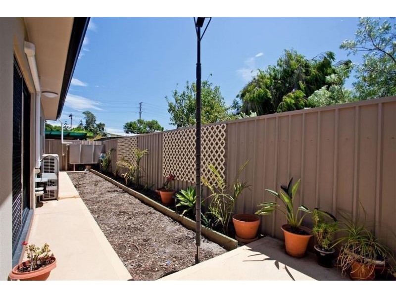 1a Ernest Street, Taperoo SA 5017