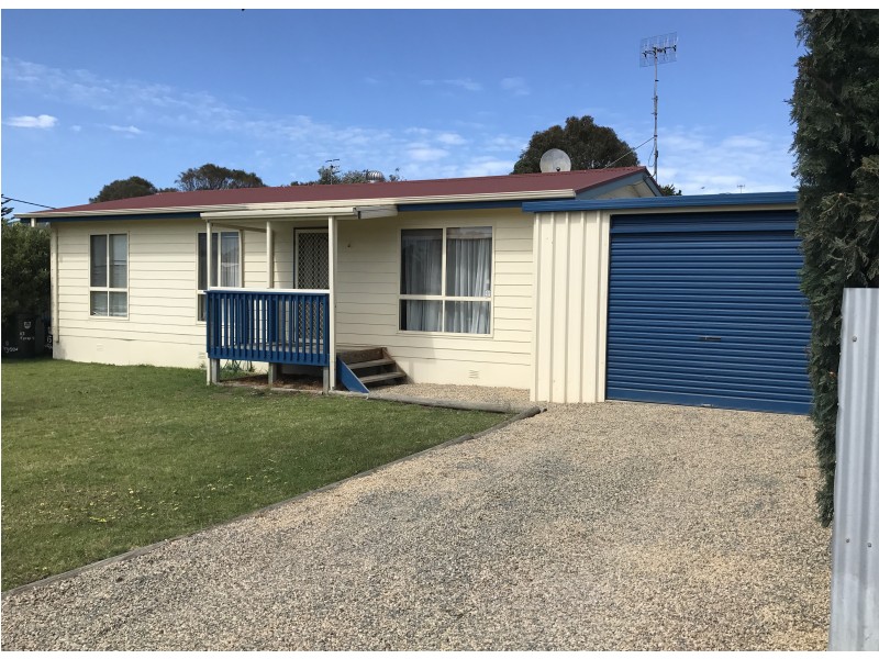 13 Ferguson Road, Goolwa Beach SA 5214