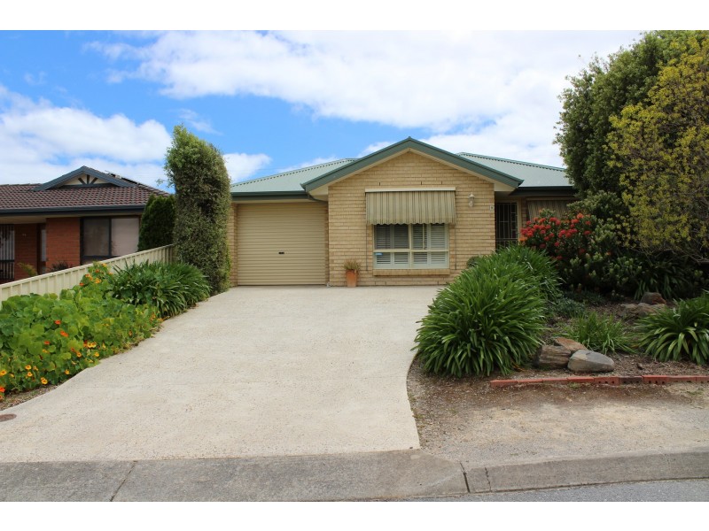 9 LISTON STREET, O’halloran Hill SA 5158