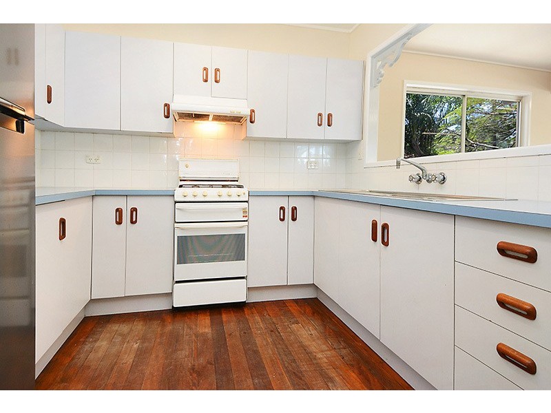 6 Wandearah Crescent, Ferny Hills QLD 4055