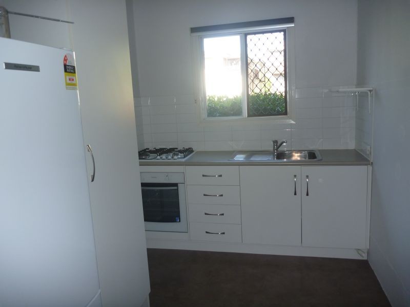 2/4 MacIntosh Street, Auchenflower QLD 4066