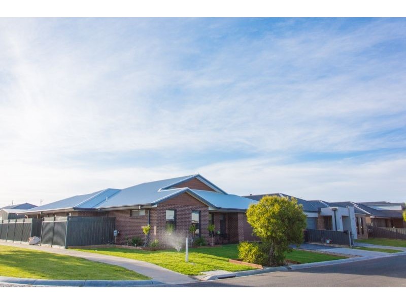 1 Stringybark Drive, Swan Hill VIC 3585