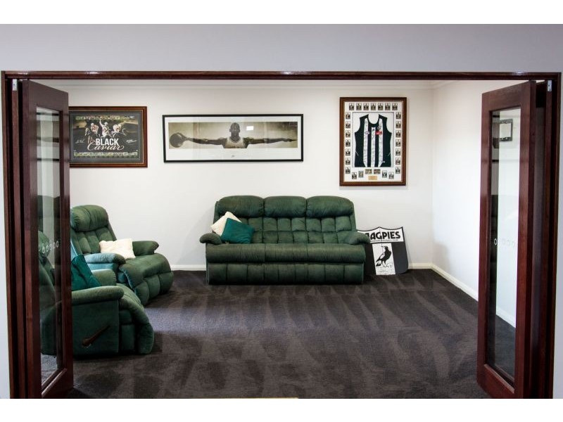 1 Stringybark Drive, Swan Hill VIC 3585