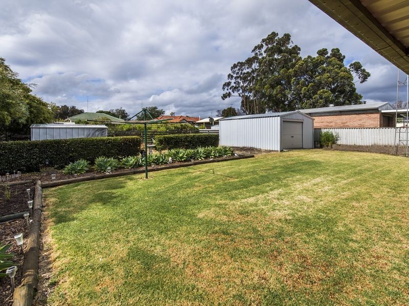 18 Eastcott Street, Waroona WA 6215