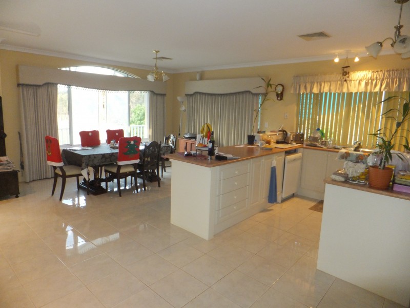 55 Bernley Drive  WA, Viveash WA 6056