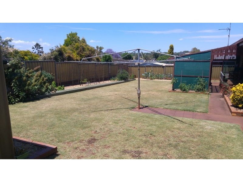 5 Lovejoy Court, Kearneys Spring QLD 4350