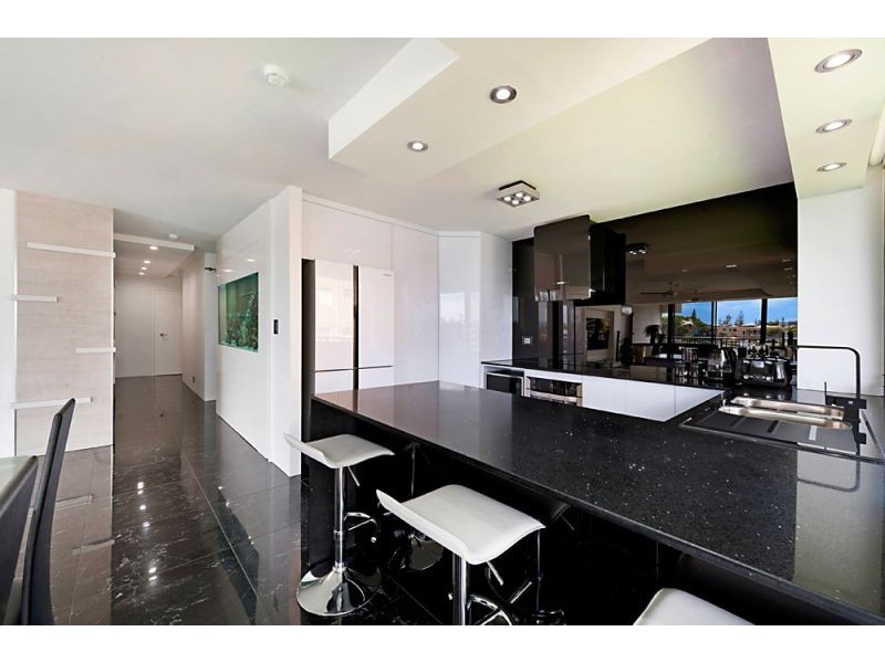 4/2940 Gold Coast Highway, Surfers Paradise QLD 4217