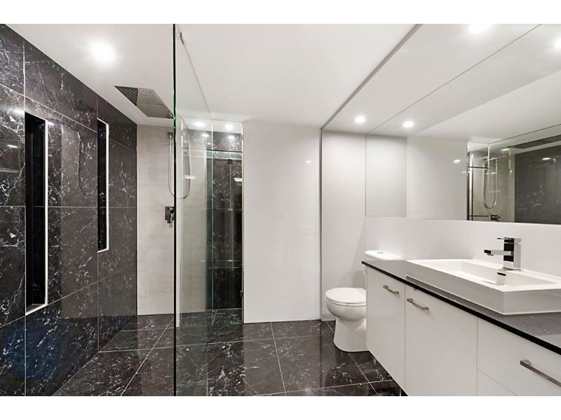 4/2940 Gold Coast Highway, Surfers Paradise QLD 4217