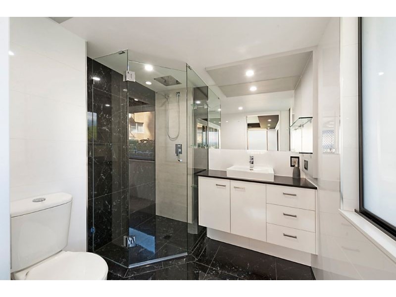 4/2940 Gold Coast Highway, Surfers Paradise QLD 4217