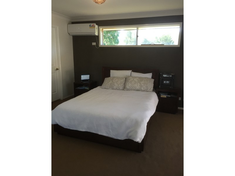 275 George Holt Drive, Mount Crosby QLD 4306