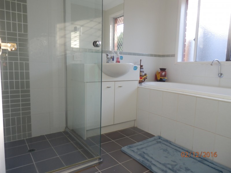 275 George Holt Drive, Mount Crosby QLD 4306