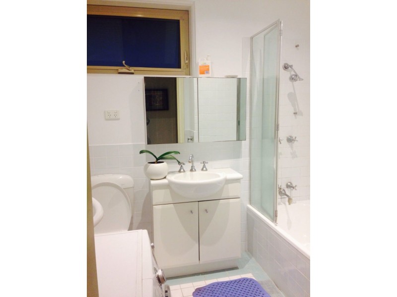 4/369 Neerim Rd, Carnegie VIC 3163