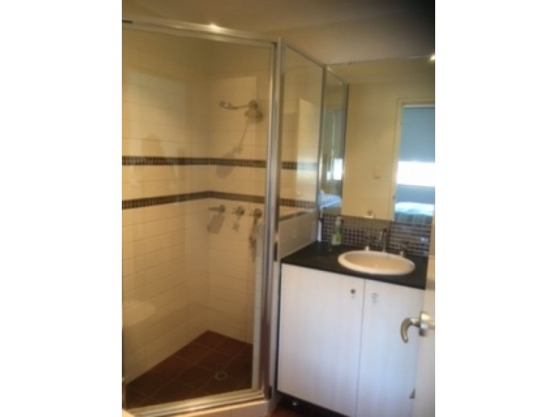 4/384 Roberts Rd, Subiaco WA 6008