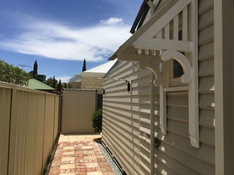 112 Carnarvon St, East Victoria Park WA 6101