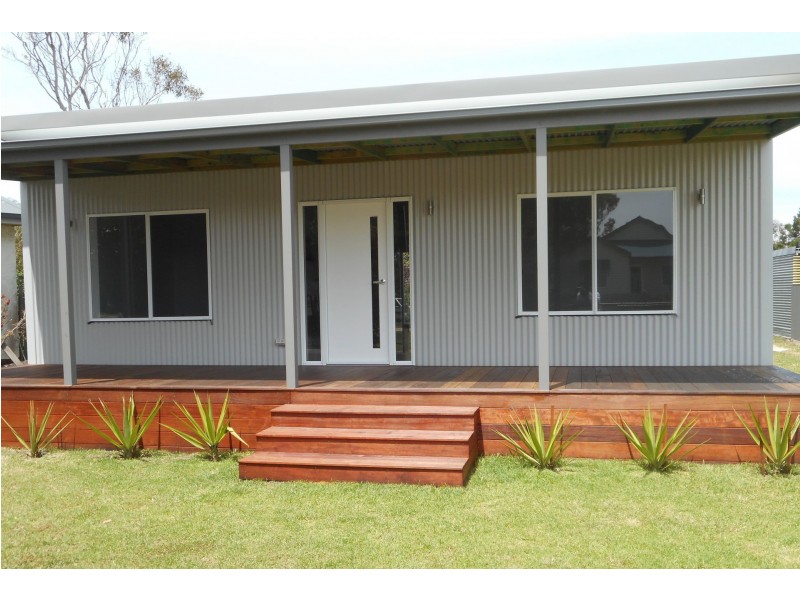 10 Davies Street, Seaspray VIC 3851
