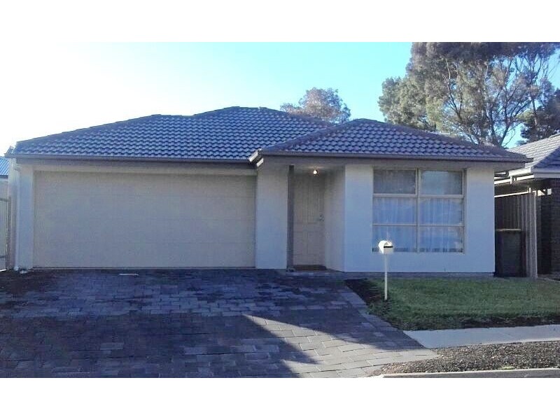 24 Dale Ave, Ridgehaven SA 5097