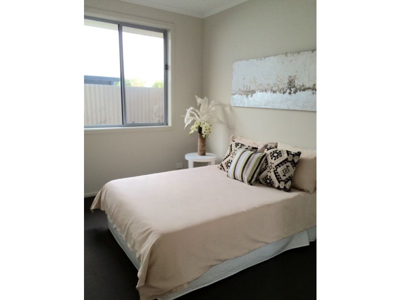 24 Dale Ave, Ridgehaven SA 5097