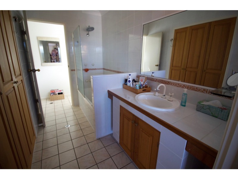 19 Dahl Crescent, Wulguru QLD 4811