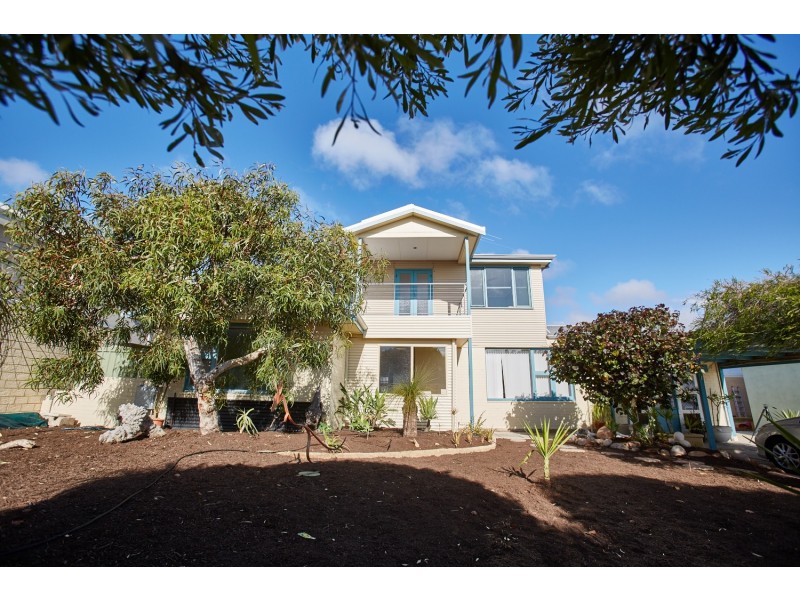 74 Gibson Street, Beaconsfield WA 6162