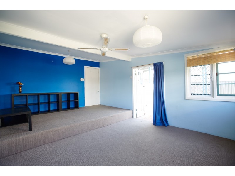 74 Gibson Street, Beaconsfield WA 6162