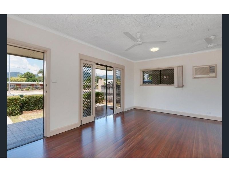 268 Aumuller Street, Westcourt QLD 4870