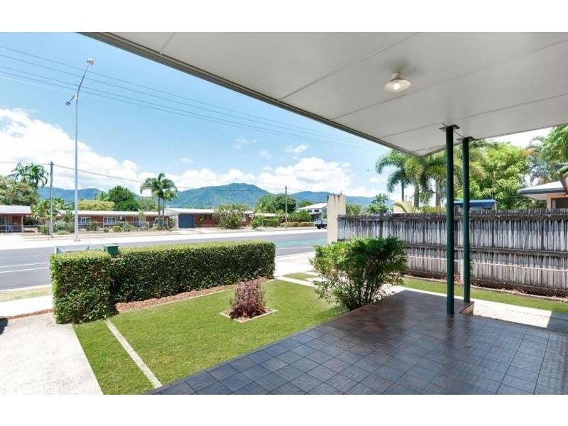 268 Aumuller Street, Westcourt QLD 4870