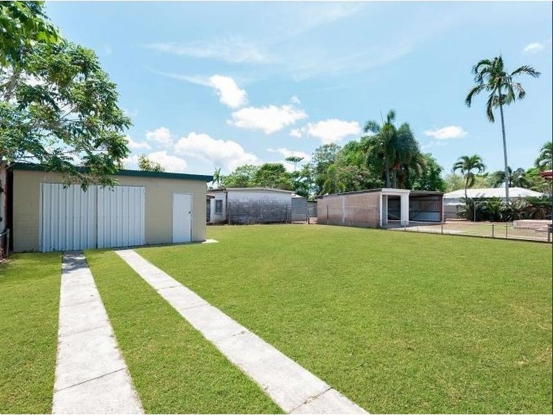 268 Aumuller Street, Westcourt QLD 4870