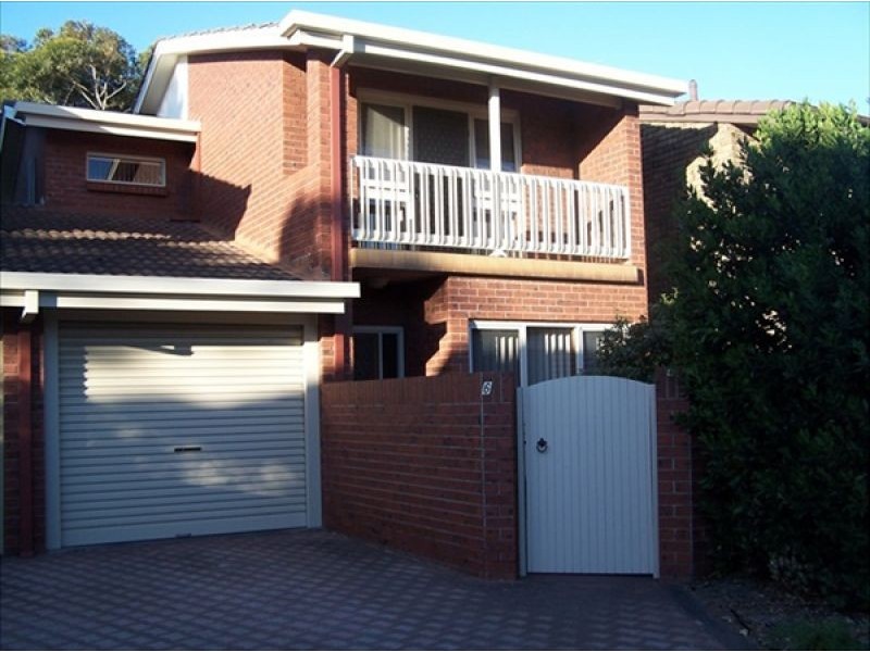 6/4 Redsails Court, West Lakes Shore SA 5020