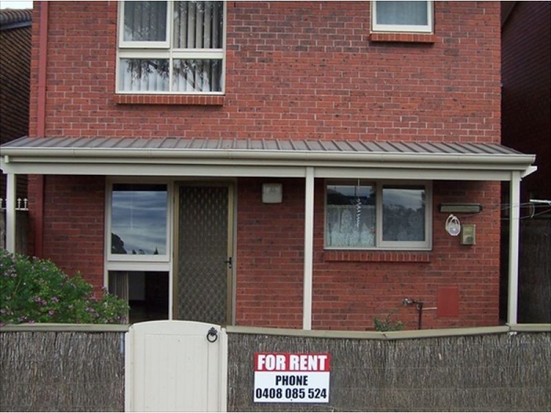 6/4 Redsails Court, West Lakes Shore SA 5020