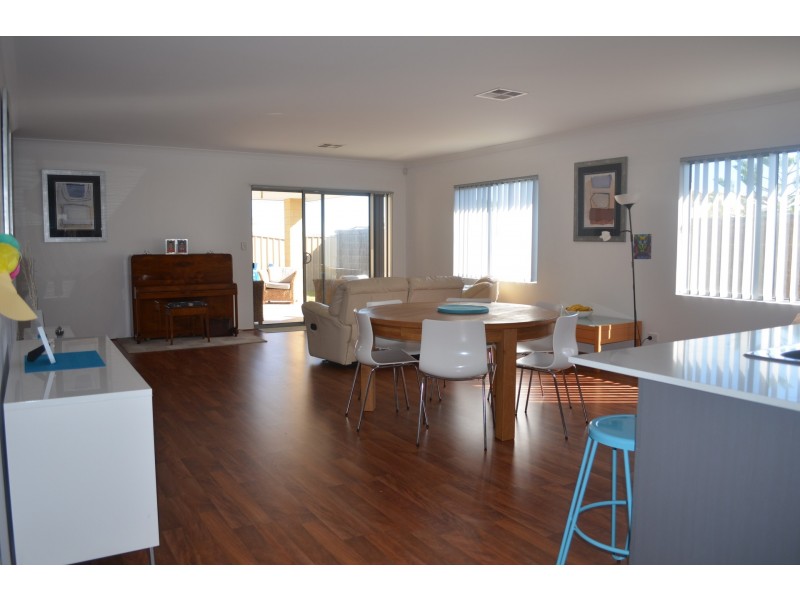 21 Uppingham Way, Butler WA 6036