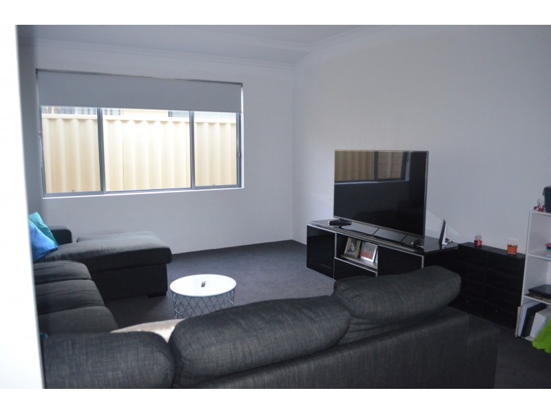 21 Uppingham Way, Butler WA 6036