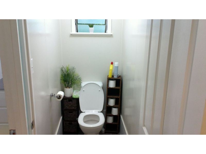 168 Lobb St, Churchill QLD 4305